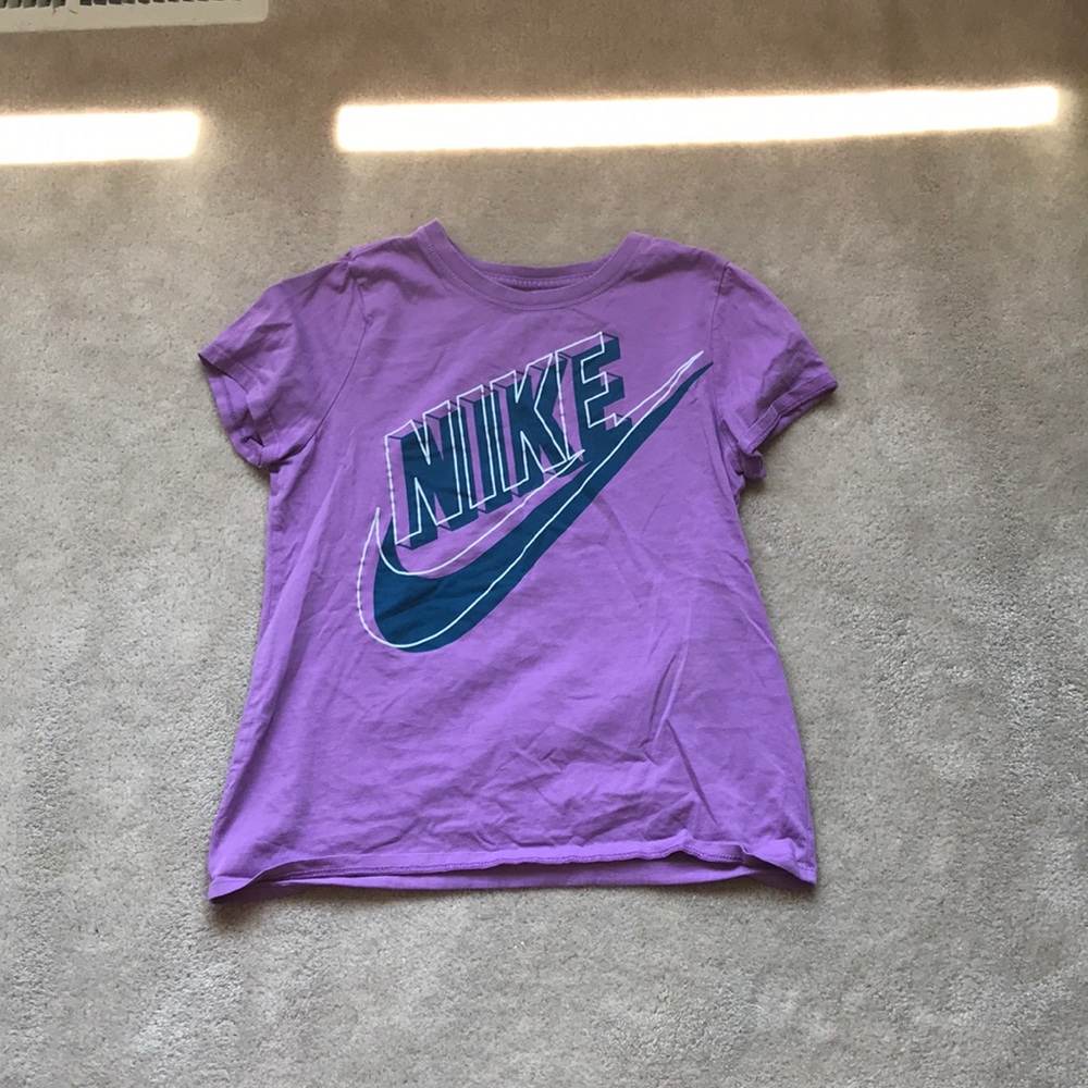 Tee shirt